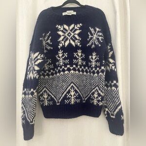 GAP Navy and White Crew Neck Sweater